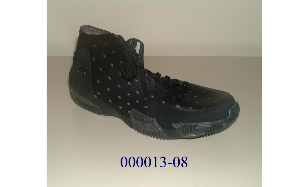 Schuh 
- den Knöchel, jedoch nicht die Wade bedeckend,
- mit geschlossenem Blatt und zum Schnüren,
- mit einem Oberteil aus aufgenähten Lederteilen (den größten Teil der Außenfläche bildend) und Verstärkungs- und Zubehörteilen aus Leder und Kunststoff (eine höhere Festigkeit verleihend), 
- mit einer mehrlagigen, leicht profilierten Laufsohle aus Kunststoff, nicht gespritzt, dämpfende Komponenten und Polymere niederer Dichte enthaltend, 
- Länge der Innensohle mehr als 24 cm,
- CIF – Preis 7,5 € oder mehr,
- nicht als Männer- oder Damenschuh erkennbar,
- für Sportzwecke.