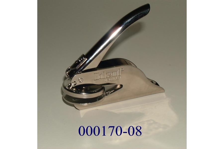 Zangenartig funktionierende Handprägeapparate aus unedlen Metallen zum Prägen von kleinen Schildern, Etiketten, Briefpapier, Umschläge etc. bestehend aus:
- einem Stahlblech-Gehäuse mit Bedienhebel,
- einer durch Hebeldruck zu betätigenden Prägevorrichtung in Form einer Buchstaben, Zahlen und andere Zeichen tragenden Scheibe.

(Abbildung siehe Anlage)