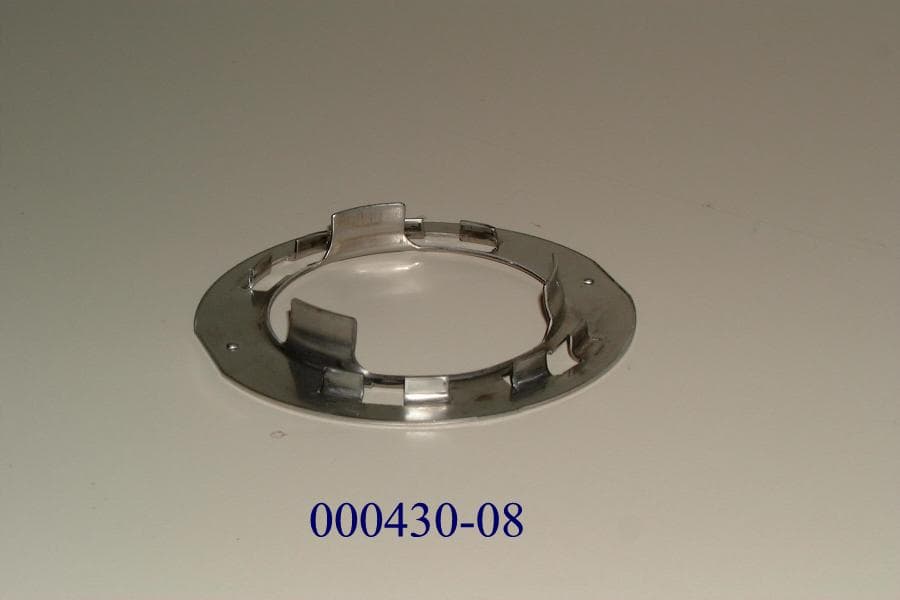 Es handelt sich um ein durch Stanzen hergestelltes kreisförmiges Erzeugnis aus nicht rostendem Stahl, mit einem äußeren Durchmesser von ca. 91 mm und einem Innendurchmesser von ca. 59,5 mm, welches mit mehreren Öffnungen und Falzen versehen ist.
(Abbildung siehe Anlage)

Derartige Erzeugnisse gehören als "Rohrverbindungsstücke (Flansche) aus nicht rostendem Stahl" zur Codenummer 7307 2100 90 des Elektronischen Zolltarifs.