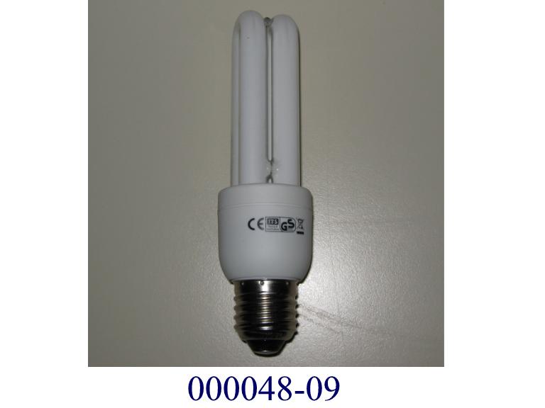 In Kartonfaltschachtel (Originalpackung) verpackte, elektronische Kompakt-Leuchtstofflampe (Energiesparlampe) mit zwei Glasröhren, bei der alle Leuchtelemente und elektronischen Bauteile am Lampensockel befestigt bzw. integriert sind, deren Nennleistung 11W beträgt.
(Abbildung siehe Anlage)