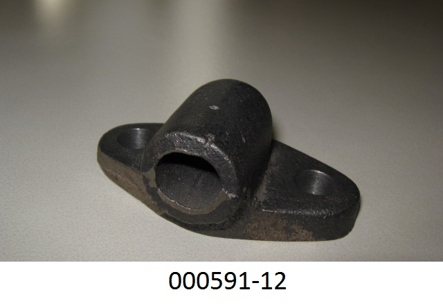 Ein speziell nach Werkszeichnung gefertigtes Werkstück aus verformbarem Gusseisen (Temperguss GTW-S38). Anschweißflansch zum Verbinden von Rohren oder Rohrstücken, mit einer durchgehenden Öffnung und zwei Bohrungen für die Befestigung. 
Die Körper werden im Gießverfahren hergestellt und erhalten anschließend durch eine zerspanende Bearbeitung eine glatte Befestigungsfläche.
Das Gußteil dient als Anschlussteil für den Luftentfeuchter an den Trafo.
(Material lt. Antragstellerangabe)
(Abbildung siehe Anlage)

"Rohrverbindungsstücke aus verformbarem Gusseisen, sog. Anschweissflansch aus Temperguss".