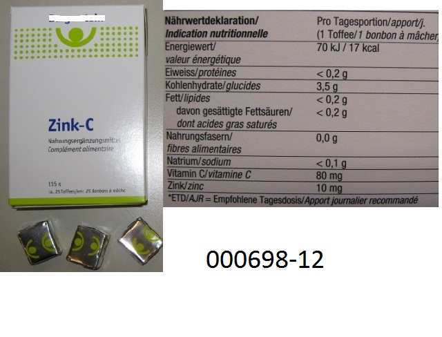 Einzeln gewickelte, hellgelbe, weiche, verformbare, annähernd quaderförmige, süß schmeckende, nicht alkoholhaltige, nicht kakaohaltige Zuckerwaren (Weichkaramellen, jeweils ca. 2,2 cm lang, 2,1 cm breit und 1,0 cm hoch) von kaufähiger Konsistenz, im Wesentlichen bestehend aus Zucker (Saccharose, Glucosesirup), Kokosöl, Speisegelatine, Vitamin C, einem Mineralstoff (Zink), Aroma und (lt. Packungsangaben) Orangensaftkonzentrat und einem Farbstoff; mit Gehalt an: Milchfett: weniger als 1,5 GHT; Milchprotein: weniger als 2,5 GHT; Stärke/Glucose: mehr als 25 GHT, jedoch weniger als 50 GHT; Saccharose/Invertzucker/Isoglucose: mehr als 30 GHT, jedoch weniger als 50 GHT; aufgemacht in einem bunt bedruckten, an der Längsseite aufklappbaren Karton.