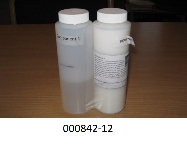 Warenzusammenstellung in Aufmachung für den Einzelverkauf, bestehend aus 2 Komponenten, und zwar:
1)	Component 1, einem farblosen, klaren, dickflüssigen Vorpolymer eines anderen Polyurethans in Primärform;
und
2)	Component 2, einer weißen, trüben, flüssigen Suspension eines anderen Polyesterpolyols in Wasser;
das Erzeugnis ergibt im Verhältnis 1 : 1 gemischt ein anderes Polyurethan und dient als Imprägnierungsmittel für Beton und Steinböden.