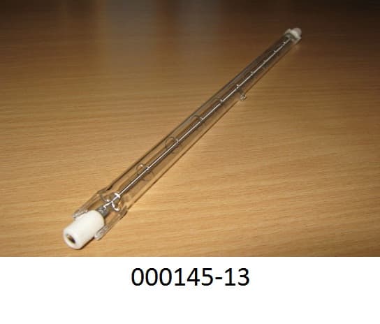 Halogen-Glühlampe, bestehend 
- aus einer mit Halogen gefüllten Glasröhre (Durchmesser ca. 9 mm) mit segmentierter Glühwendel aus Wolframdraht und beidseitigem Porzellansockel (R7s) mit Anschlusskontakten (Gesamtlänge ca. 253 mm),
- für eine Spannung von 220 V und einer Leistung von 1500 W,
- zum Einbau in Halogenscheinwerfer mit entsprechender Halterung.
Die Halogen-Ersatzröhre ist in einem bedruckten Pappkarton für den Einzelverkauf aufgemacht.
(Abbildung siehe Anlage)