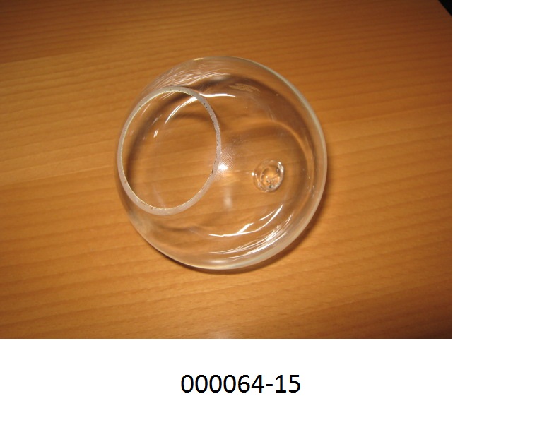 Andere Ware aus Glas, in Form 
- einer klarsichtigen Hohlkugel, mit einem Durchmesser von ca. 8 cm,
- mit einer Aufhängevorrichtung ausgestattet,
- am unteren Ende mit einer kreisförmigen Öffnung (Durchmesser ca. 4 cm) versehen
- nach objektiven Beschaffenheitsmerkmalen handelt es sich um eine Ware aus Glas.
 (Abbildung siehe Anlage, Materialangaben laut Antragsteller)