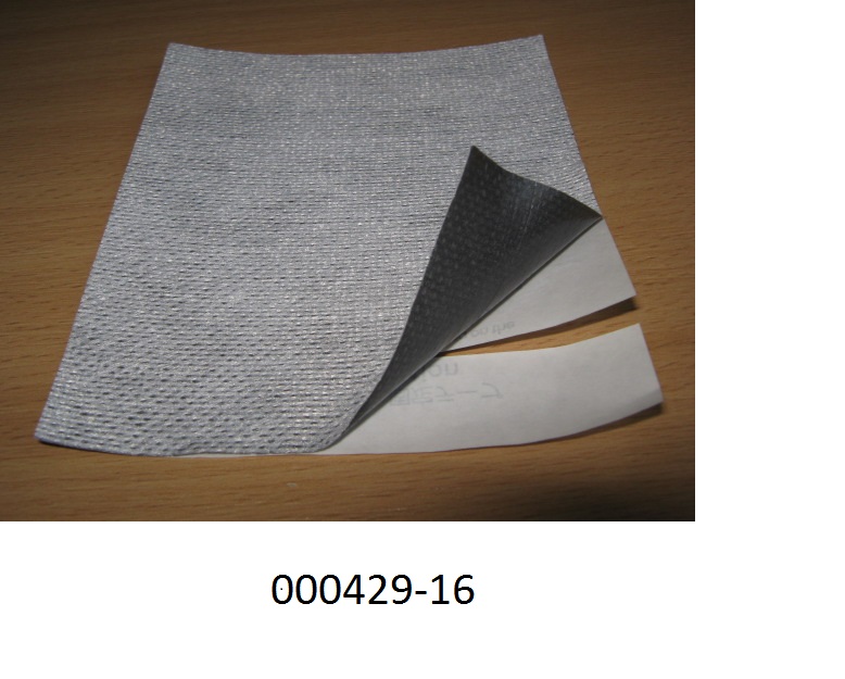 Rechteckiges Klebepflaster (10 cm x 12 cm), bestehend aus weißem Vlies aus augenscheinlich synthetischen Filamenten, das auf einer Seite mit einer Klebeschicht überzogen und mit einer bedruckten Schutzfolie abgedeckt ist; mit einem Quadratmetergewicht von 25 g oder weniger; das Pflaster dient dazu, mit einer pulverförmigen Zubereitung gefüllte Pads (nicht Gegenstand dieser VZTA) die den Körper entgiften sollen, auf der Fußsohle zu fixieren; kein Erzeugnis der Position HS 3005; aufgemacht in einem bedruckten Karton zu 100 Stück.