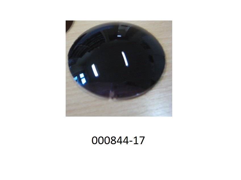 Linse
- aus Kunststoff, ohne Korrektionswirkung,
- in Form einer runden, flachen und violettgrauen Schale mit einem Durchmesser von ca. 78 mm,
- mit 11 kleinen Markierungen, einer kleinen, u-f?rmigen Einbuchtung am Rand sowie einem ca. 61 mm breiten, symmetrisch zum Schalendurchmesser angeordneten Polarisationsfilter-Streifen verarbeitet,
- dient laut Antragsteller als Rohware f?r Sonnenbrillen.
(Abbildung siehe Anlage)