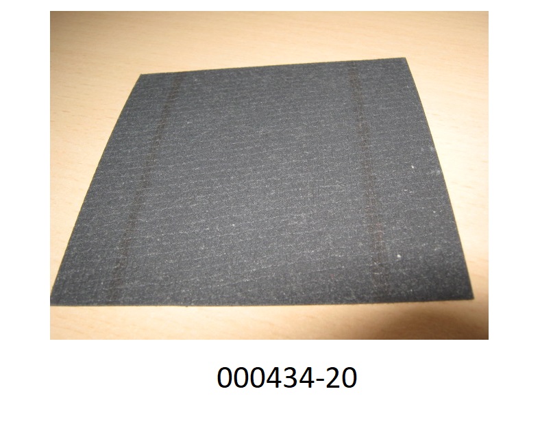 Reibungsbelag in Form von Reibpapier,
- bestehend aus einem kunststoffgebundenen Vlies auf Basis von Kohlenstofffasern und Aramidfasern,
- mit einer Dicke von weniger als 20mm, zur Verwendung bei der Herstellung von Reibungskomponenten,
- nicht montiert.
 (Abbildung siehe Anlage)