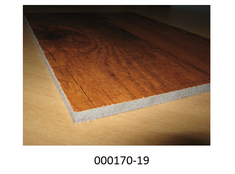 Vorgefertigtes Bauelement in Form einer beidseitig dünn mit Kunststoff beschichteten Platte mit den Ausmaßen von 3.660 x 1.630 x 7 bis 9 mm (laut Datenblatt des Antragstellers), aus kunststoffgebundenem und mit Glasfasern verstärkten, mineralischen Gemisch bestehend; das Produkt dient als Verkleidungsplatte für Fassaden.
(Abbildung siehe Anlage)