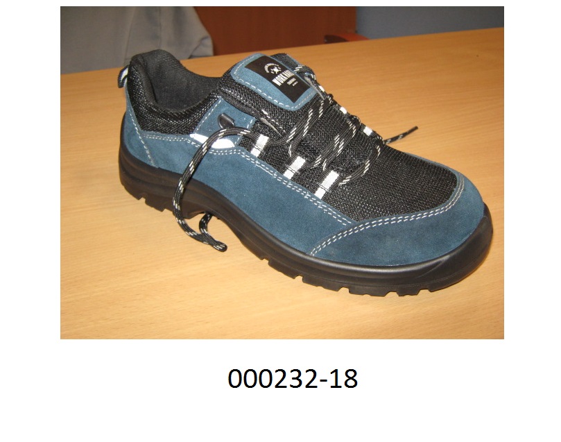 Schuh
- mit einer profilierten, nicht gespritzten Laufsohle aus Kunststoff,
- mit einem zweif?rbigen Oberteil aus Leder und Spinnstoffen (Wirkware), wenn Zubeh?r- und Verst?rkungsteile au?er Acht gelassen werden, ?berwiegt der Lederanteil,
- mit einem geschlossenem Blatt und einer Metallkappe verarbeitet, zum Schn?ren,
- den Kn?chel nicht bedeckend,
- kein Schuh f?r Sportzwecke.
(Abbildung siehe Anlage)