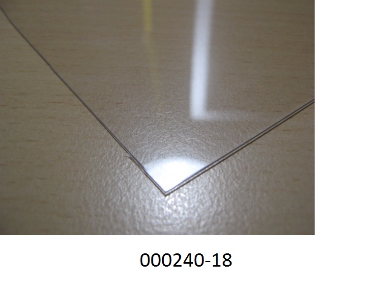 Nicht selbstklebende, weder verst?rkte oder geschichtete, rechteckig zugeschnittene, farblose, klar durchsichtige, biegsame Folie im Format A3 (297 x 420 mm) aus dem Polyester Poly(ethylenterephthalat) mit einer Dicke von 0,5 mm, nicht aus Zellkunststoffen.