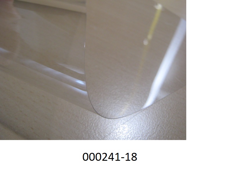 Nicht selbstklebende, weder verst?rkte oder geschichtete, rechteckig zugeschnittene, farblose, klar durchsichtige, biegsame Folie im Format A3 (297 x 420 mm) aus dem Polyester Poly(ethylenterephthalat) mit einer Dicke von 0,15 mm, nicht aus Zellkunststoffen.