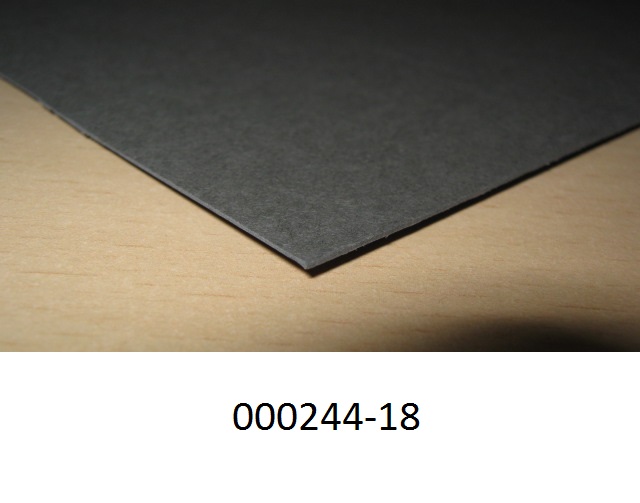 Papier
- in rechteckigen B?gen vorliegend (laut Firmenangaben mit den Ma?en von ca. 30 x 41cm),
- beidseitig ungestrichen,
- mit einem Gehalt an Zellstoff von ?ber 95%,
- mit einem Quadratmetergewicht von 297g,
- ohne Gehalt an Fasern, in einem mechanischen oder chemisch-mechanischen Aufbereitungsverfahren gewonnen, oder von 10 GHT oder weniger solcher Fasern, bezogen auf die Gesamtfasermenge.
(Abbildung siehe Anlage)