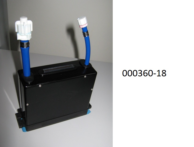 Piezoelektrischer Druckkopf,
- bestehend aus 4 Piezo-Druckmodulen, welche auf einer gemeinsamen Düsenplatte montiert und mit jeweils 2 flexiblen, mit aktiven und passiven Bauelementen bestückten, gedruckten Schaltungen verbunden sind. Die flexiblen Schaltungen sind in einem gemeinsamen Anschlussboard eingesteckt. Die Düsenplatte weist 1024 Düsenbohrungen, ein Fluidverteilsystem, Temperaturkontrollelemente und eine Zu- und eine Rücklaufleitung für das zu druckende Medium auf. Der Druckkopf befindet sich in einem verschraubten Kunststoffgehäuse und ist mit einer elektrischen 60-Pin Verbindungsschnittstelle versehen;
- erkennbar ausschließlich zum Einbau in Tintenstrahldrucker bestimmt.
(Abbildung siehe Anlage)