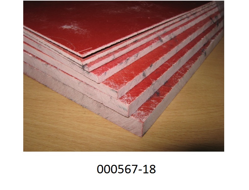 Rechteckige Kunststoffplatte mit unterschiedlichen Abmessungen aus dem Kondensationspolymerisationserzeugnis Polyester (kein Zellkunststoff), mit Plattenstärken von 0,8 mm bis 50 mm, verstärkt mit anorganischen Fasern; kein Erzeugnis der Position TARIC 3921 9010 10, da nicht aus Poly(ethylenterephthalat) oder Poly(butylenterephthalat).