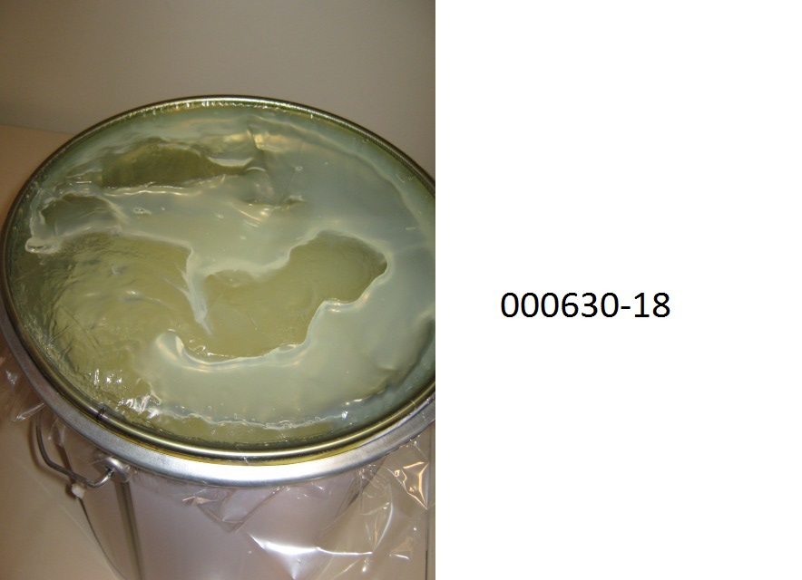 Zubereitete Diagnostik- oder Laborreagenz, nicht alkoholhaltig, in Form eines mit Wasser nicht mischbaren Gels bestehend aus amorpher Kieselsäure, Polyolefin Hydrocarbon Oligomer (Cyclopentadien-Oligomer) und Tris(2-ethylhexyl)trimellitate als Trägerstoff (lt. Parteiangaben in Verbindung mit den Analysen); aufgemacht in einem Metallkübel mit Henkel und gesichertem Deckel zu 20 kg; das Gel dient zur irreversiblen Phasentrennung und Stabilisierung von zellulären und humoralen Bestandteilen des Blutes.