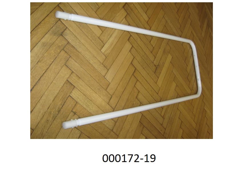 Es handelt sich um einen Teil eines Rahmens eines Schwimmbeckens in Form einer ca. 1285 (Schenkel) x 495 (Querstrebe) x 34,5 (AD Rohr) mm großen, U-förmigen Ware, aus einem weiß lackierten Metallrohr aus unlegiertem Stahl mit einer Schweißnaht, welches an beiden Enden verjüngt, mit vier Bohrungen und mit einer Kunststoffschutzkappe versehen ist.
(Abbildung laut Anlage)
