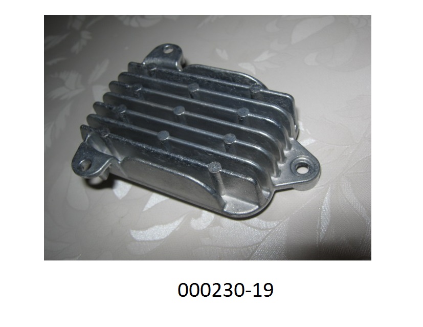 KÃ¼hlkÃ¶rper (Heatsink) aus Aluminium,
- maÃhaltig nach Werkzeichnung gefertigte KÃ¶rper, mit spezifisch geformten Platten jeweils aus einer Aluminium-Druckguss Legierung mit Profilierungen, aufragenden KÃ¼hlrippen und passgenauen Montagebohrungen, 
- erkennbar ausschlieÃlich zur Verwendung als WÃ¤rmeableiter in LED-BeleuchtungsgerÃ¤ten von der fÃ¼r Kraftfahrzeuge verwendeten Art (LED-Kraftfahrzeugscheinwerfer) bestimmt.
(Angaben laut Antragsteller)
(Abbildung s. Anlage)