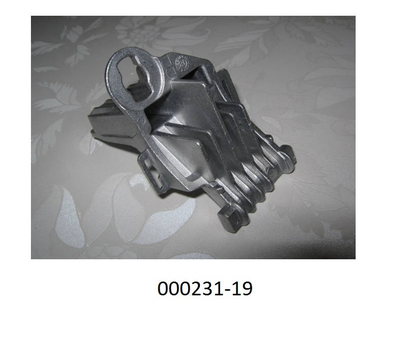 KÃ¼hlkÃ¶rper (Heatsink) aus Aluminium,
- maÃhaltig nach Werkzeichnung gefertigte KÃ¶rper, mit spezifisch geformten Platten jeweils aus einer Aluminium-Druckguss Legierung mit Profilierungen, aufragenden KÃ¼hlrippen und passgenauen Montagebohrungen, 
- erkennbar ausschlieÃlich zur Verwendung als WÃ¤rmeableiter in LED-BeleuchtungsgerÃ¤ten von der fÃ¼r Kraftfahrzeuge verwendeten Art (LED-Kraftfahrzeugscheinwerfer) bestimmt.
(Angaben laut Antragsteller)
(Abbildung s. Anlage)