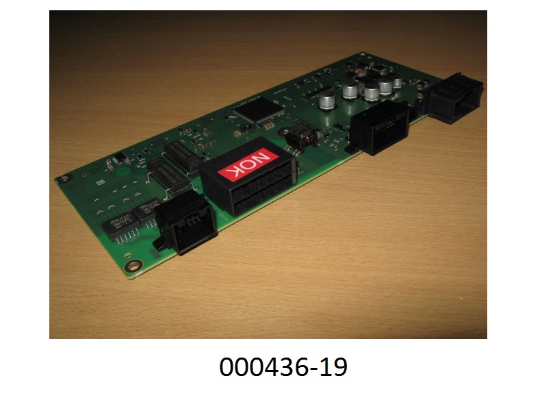 Speicherprogrammierbare Steuerung,
- bestehend aus einer mit drei Mikrocontrollern für den Automobilbereich, Oszillatoren, Transistoren, Pulstransformer, A/D-Wandler, Relais, Logikgatter, Komparatoren, CAN-Transceivern, kapazitiven Koppler, sowie weiteren aktiven und passiven Bauelementen bestückten, mehrlagigen, gedruckten Schaltung mit 5 elektrischen, KFZ-spezifischen Steckvorrichtungen (Stiftwannen),
- dient nach Endverbau in Kraftfahrzeugen als Steuergerät (BCU; Body oder Battery Control Unit) zum Steuern der Stromverteilung, der Pyrofuseeinheit und des Batteriemanagementcontrolsystems,
- für eine Spannung von weniger als 1000 Volt.
(Abbildung siehe Anlage)