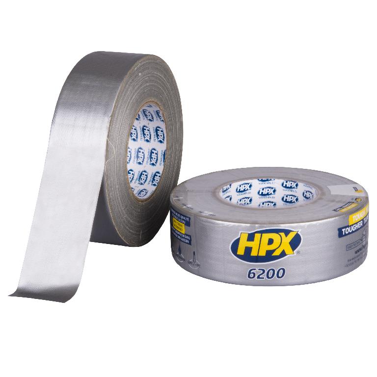 Plakband op rollen, met een breedte van 50 mm, bestaande uit openmazig weefsel dat aan één kant bedekt is met niet-cellulaire kunststof (PE) en aan de andere kant met een rubberen kleeflaag. Het gewicht bedraagt 320 g/m². Deze tape is geschikt voor algemeen gebruik zoals het bundelen of het herstellen van diverse voorwerpen. Omwille van het gebruik als plakband bepaalt het kleefmiddel ( rubber ) het wezenlijk karakter.