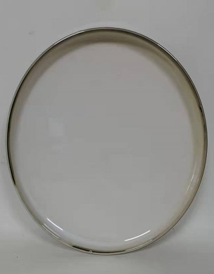 Het betreft een plat bord in keramisch materiaal met een diameter van 26,5 cm.

De scherf is beige, homogeen, gesinterd, niet krasbaar en niet doorschijnend. De waterabsorptiecoëfficiënt bedraagt 1,88 gewichtspercenten.