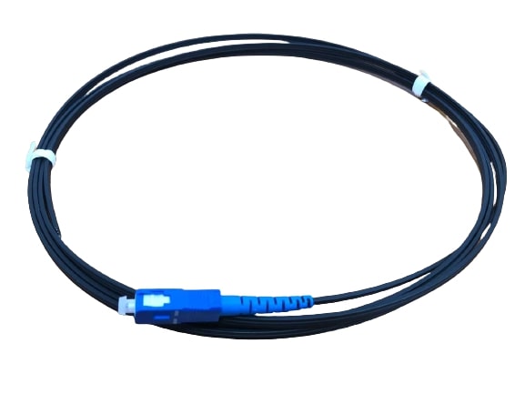 Оптичен кабел (тип FTTH – Fiber To The Home), съставен от 1 индивидуално оцветенo влакнo (стъклено влакно G657A, защитено с цветна термопластика в съответствие със стандарт TIA/EIA), две подсилващи FRP елемента с диаметър 2х0.50 mm, носещо въже FRP с диаметър 1.00 mm, защитено и изолирано с PVC  обвивка с общ диаметър 2.0mm H x 5.2mm W. 
Съгласно приложената техническа спецификация и уточнение на заявителя, кабелът предмет на настоящата ОТИ е с дължина от 1000 m.