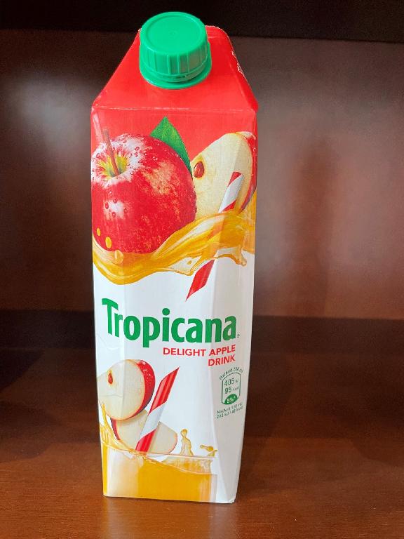 Μη αλκοολούχο φρουτοποτό  με την ονομασία TROPICANA DELIGHT APPLE DRINK.
Συστατικά: νερό, συμπυκνωμένος χυμός μήλου 43%, ζάχαρη, μηλικό οξύ ως μέσο όξυνσης, αρωματικές ουσίες χρωστικές (καραμελόχρωμα 150d και β-καροτίνη).
Η αξία Brix του προϊόντος, από πληροφορίες που προσκόμισε η εταιρεία, είναι 11.80 ± 0.2.