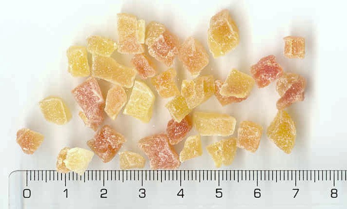 Papaya dehydrovaná bez přídavku alkoholu, ve tvaru kostek. 
Vzhled: kostky sušené papay oranžovo-žluté barvy (velikost 5 x 5 mm nebo 10 x 10 mm). 
Způsob balení: karton o hmotnosti 20 kg, uvnitř vloženy 4 polypropylenové sáčky – každý o hmotnosti 5 kg. 
Deklarovaný účel použití: pro přímý prodej a pro průmyslové zpracování – výroba müsli tyčinek, müsli směsí. 
Jedná se o výrobek s přídavkem cukru (obsah cukru ve výrobku je vyšší než 9 % hm.). 
Dle deklarovaných údajů bylo při výrobě využito procesu osmotické dehydratace.

Tato ZISZ nahrazuje ZISZ č. CZ 17-0336-2007.