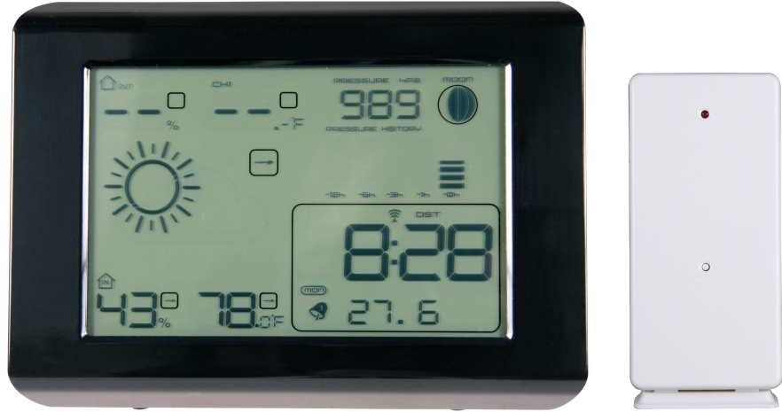 Dle údajů žadatele a předložené dokumentace se jedná o meteorologickou stanici s rádiem řízenými hodinami s funkcí opakovaného buzení.
Hlavní funkcí přístroje s LCD displejem je měření času a budík s funkcí opakovaného buzení. LCD displej zobrazuje: časové údaje včetně kalendáře a fází měsíce, dále údaje o vnitřní a venkovní teplotě, relativní vlhkosti a atmosférickém tlaku.
Technické parametry:
- vnitřní teplota 0 °C až +50 °C; venkovní teplota -20 °C až +70 °C;
- vnitřní a venkovní vlhkost;
- graf vývoje tlaku za posledních 12 hodin;
- trend vývoje teploty, vlhkosti a tlaku; upozornění na náledí a bouřku;
- napájení stanice 3 x 1,5 V typ AA; napájení čidla 2 x 1,5 V typ AAA.
Rozměry stanice: 120 x 170 x 57 mm.
Hmotnost výrobku: 0,45 kg.
Obchodní balení: meteorologická stanice a teplotní čidlo; vše vloženo v papírové krabičce s potiskem a otvorem pro zavěšení v obchodě. Baterie nejsou součástí balení.
Podstatný charakter výrobku dávají rádiem řízené hodiny s budíkem s funkcí opakovaného buzení.