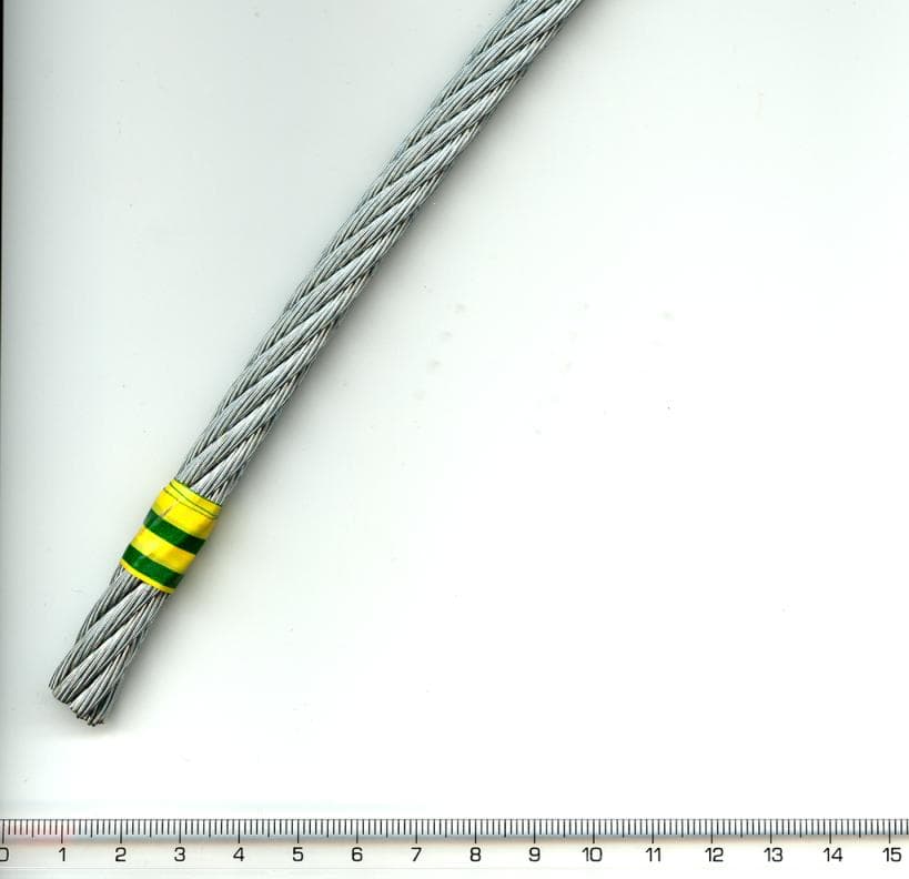 Dle údajů žadatele a předloženého vzorku výrobku se jedná o ocelové pozinkované splétané lano o průměru 10 mm, spletené ze šesti lanek. Jádro lana je tvořeno samostatným lankem.
Balení: v metráži na cívce