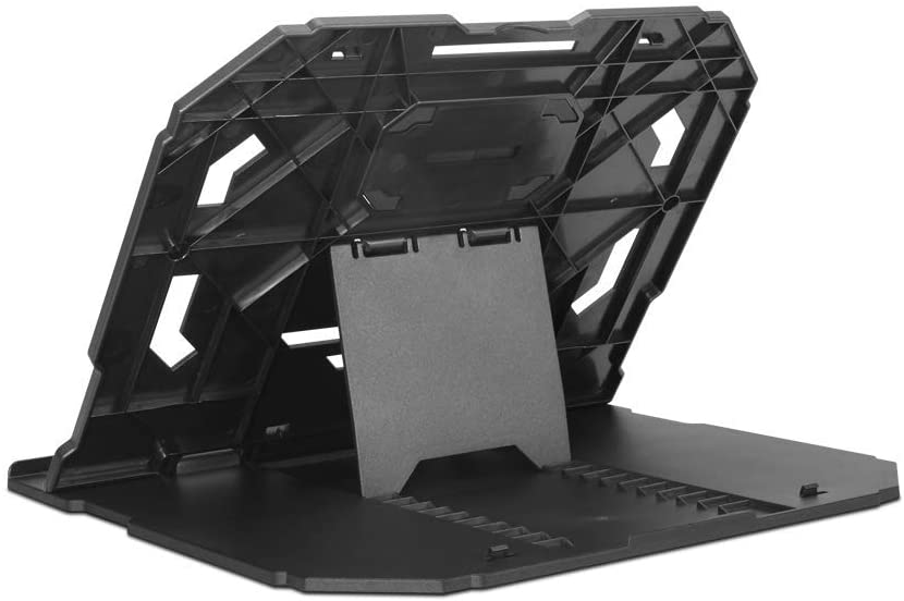 Dle poskytnutých údajů se jedná o příslušenství k notebookům umožňující nastavení ergonomické polohy - přenosný plastový stojan určený pro laptopy konkrétní značky do velikosti displeje 15 palců. Výrobek umožňuje nastavení laptopu do úhlu 0 až 54 stupňů a je vybaven větracími otvory, které zabraňují přehřívání zařízení. Zboží je možné složit do přepravní polohy, dále je vybaveno silikonovými protiskluzovými plochami zabraňujícími pohybu výrobku i notebooku. Součástí zboží je rovněž stojánek pro mobilní telefon umožňující multitasking.
Rozměry (mm): 290,6 x 265,6 x 15,1.
Hmotnost (g): 522.