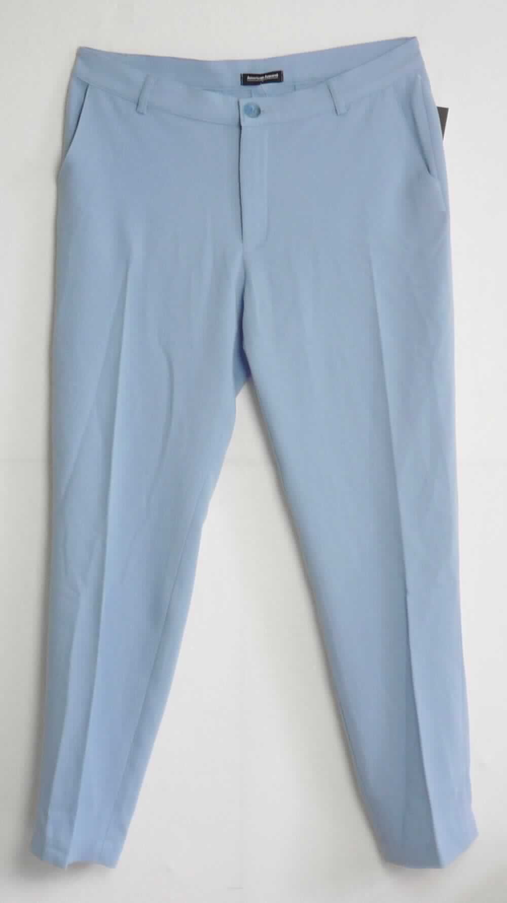 Lange Hose, sog. Hose für Frauen, Art. RSACRP3232, Größe L, Foto siehe Anlage,
- aus ca. 0,7 mm dicken, einfarbigen Geweben aus laut Antrag 95 % Polyester und 5 % Elasthan (beides
  synthetische Chemiefasern),  
- in der Taille abschließend; mit einem angesetzten, ca. 3,5 cm breiten Bund mit Gürtelschlaufen,
- vorn mit einer Öffnung mit Reißverschluss, verdeckt von einer Patte von links über rechts (Männerkleidung; somit 
  keine Ware der Position 6204), die im Bund mit einem Knopf geschlossen wird,
- mit zwei seitlich eingesetzten, offenen Taschen und hinten mit zwei Taschenattrappen, 
- mit knöchellangen Hosenbeinen, an den Beinabschlüssen durch Umschlagen und Festnähen gesäumt, 
- keine Arbeits- und Berufskleidung.

"Lange Hose, aus Geweben, für Männer, aus synthetischen Chemiefasern, keine Arbeits- und Berufskleidung"