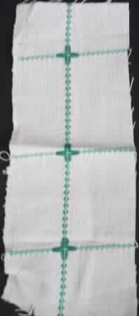 Gewebe (lt. Antrag: "Dekorationsstoff, 9-7191 Campos", siehe Foto)
- als Meterware,
- (lt. Antrag) mit einer Breite von mehr als 30 cm,
- aus (lt. Untersuchung)  Baumwolle, 
- (lt. Antrag) mit einem Quadratmetergewicht von 200 g,
- buntgewebt,
- in Musterbindung (weder in Leinwand- noch in Köperbindung)