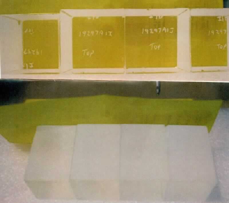 Andere Ware aus Glas, sog. Ware aus synthetischem Quarzglas, Foto siehe Anlage,
ein Warenmuster wurde nicht vorgelegt, die Einreihung erfolgt anhand der Antragsangaben,
- Rohmaterial in Form eines regelmäßig zugeschnittenen Quaders in verschiedenen Abmessungen,
- aus geschmolzenem Siliciumdioxid,
- dient als Ausgangsmaterial zur Herstellung von Rohlingen von optischen Elementen,
- keine Einreihung als Rohling für optische Elemente der Position 7014, da es sich bei dem Rohmaterial
  um ein Halberzeugnis handelt, das noch nicht die charakteristische Form der fertigen Ware aufweist,
- keine Ware der Position 7001, da regelmäßig geformt und zugeschnitten. 

"Andere Ware aus Glas, andere als in den Unterpositionen 7020 0005 bis 7020 0007 genannte,
 andere als in dem TARIC-Code 7020 0010 10 genannte"
