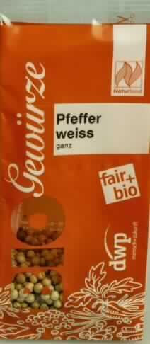 Nach den Angaben der Antragstellerin und der vorgelegten Warenprobe handelt es sich um ganze, getrocknete, weiße Pfefferfrüchte der Gattung Piper ohne weitere Zusätze. 
Die Pfefferkörner sind in einem Polybeutel (Inhalt 50 g) für den Einzelverkauf aufgemacht. 

Zolltarifrechtlich handelt es sich um "Pfeffer der Gattung Piper, weder gemahlen noch sonst zerkleinert".