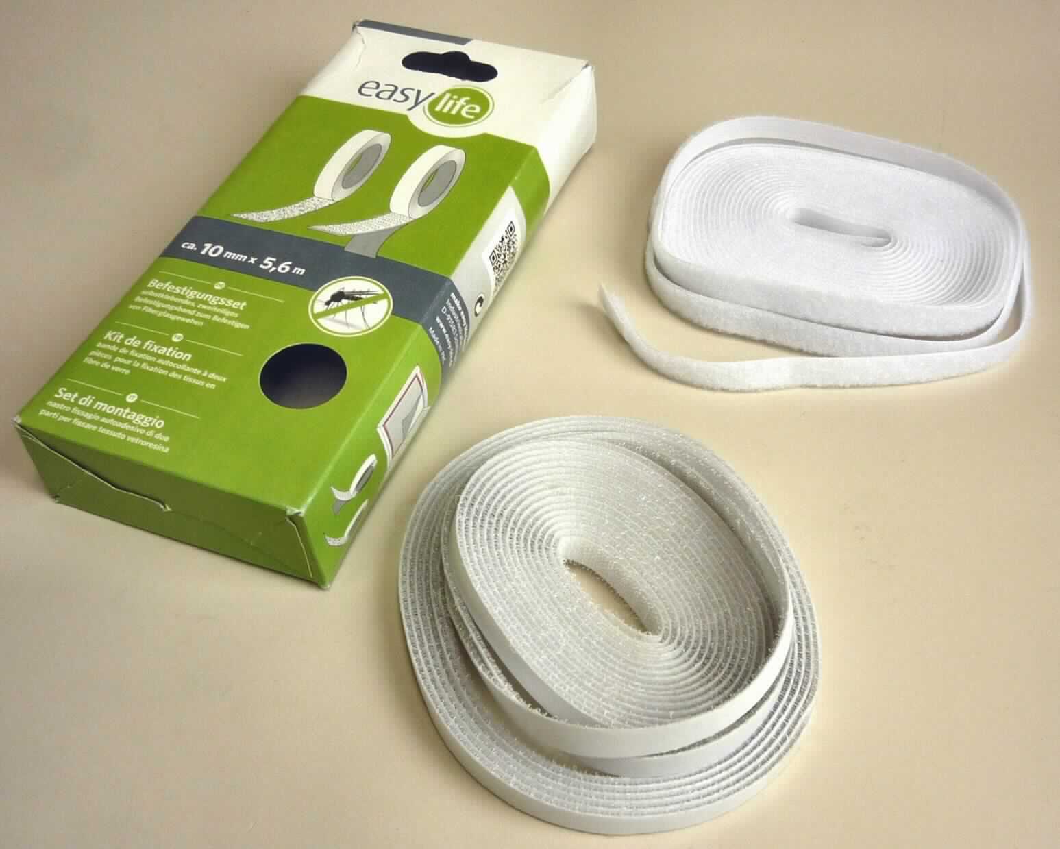 Band, sog. Flauschband, Foto siehe Anlage,
- als Meterware,
- mit einer Breite von ca. 10 mm und einer Länge von laut Antrag 5,6 m,
- aus Schlingengeweben aus augenscheinlich Chemiefasern,
- an den Längsseiten mit unechten Webkanten.

"Band, keine Ware der Position 5807, aus Schlingengewebe nach Art der Frottiergewebe, aus Chemiefasern"