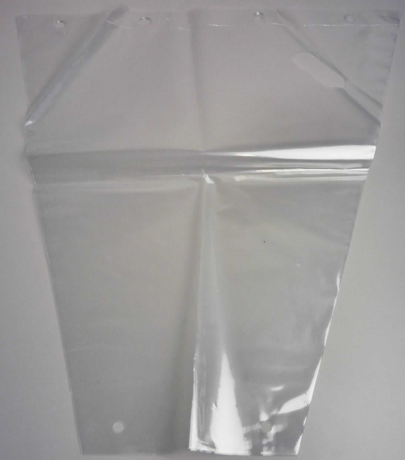 Bei der durch Warenmuster veranschaulichten Waren handelt es sich um transparente, unbedruckte Tüten aus miteinander verschweißten Folien aus - lt. Antragsangaben - Polypropylen, einem Kunststoff im Sinne der Anmerkung 1 zu Kapitel 39.

Die trichterförmigen Beutel mit einer Beutelbreite am Boden von ca. 18 cm, einer Beutelbreite an der Öffnung von ca. 50 cm und einer Länge von ca. 54 cm sind u.a. mit einem seitlich eingestanzten Tragegriff, zwei eingestanzten Löchern im unteren Bereich und einer perforierten Abreißkante ausgestattet.

Die Erzeugnisse dienen zu Transport- und Verpackungszwecken für Blumen und sind für eine längere Verwendung nicht vorgesehen.

Derartige Waren werden zolltariflich als "Transport- und Verpackungsmittel aus Kunststoffen, Säcke und Beutel (einschließlich Tüten) aus Polypropylen" dem Tariccode 3923 2900 00 zugewiesen.