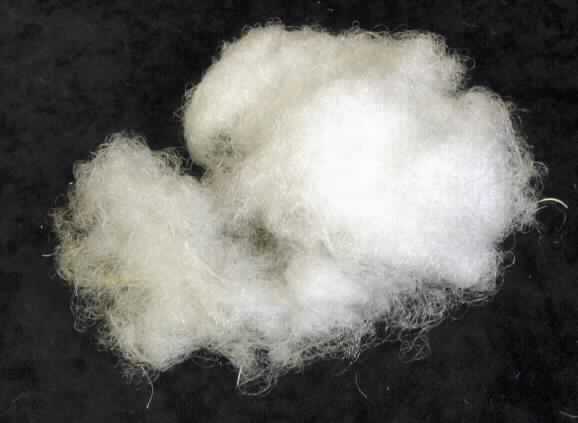 Abfälle von Chemiefasern, sog. synthetische Filamentgarne, 
- lt. Untersuchungsergebnis:
-- aus Elastomergarnen (synthetische Chemiefasern),
-- mit unterschiedlichen Dicken (überwiegend unter 67 dtex) und Längen,
-- weder gekrempelt noch gekämmt noch anders für die Spinnerei bearbeitet.

"Abfälle von Chemiefasern, aus synthetischen Chemiefasern, andere als in den Unterpositionen 5505 1010 bis 
 5505 1070 genannte"
