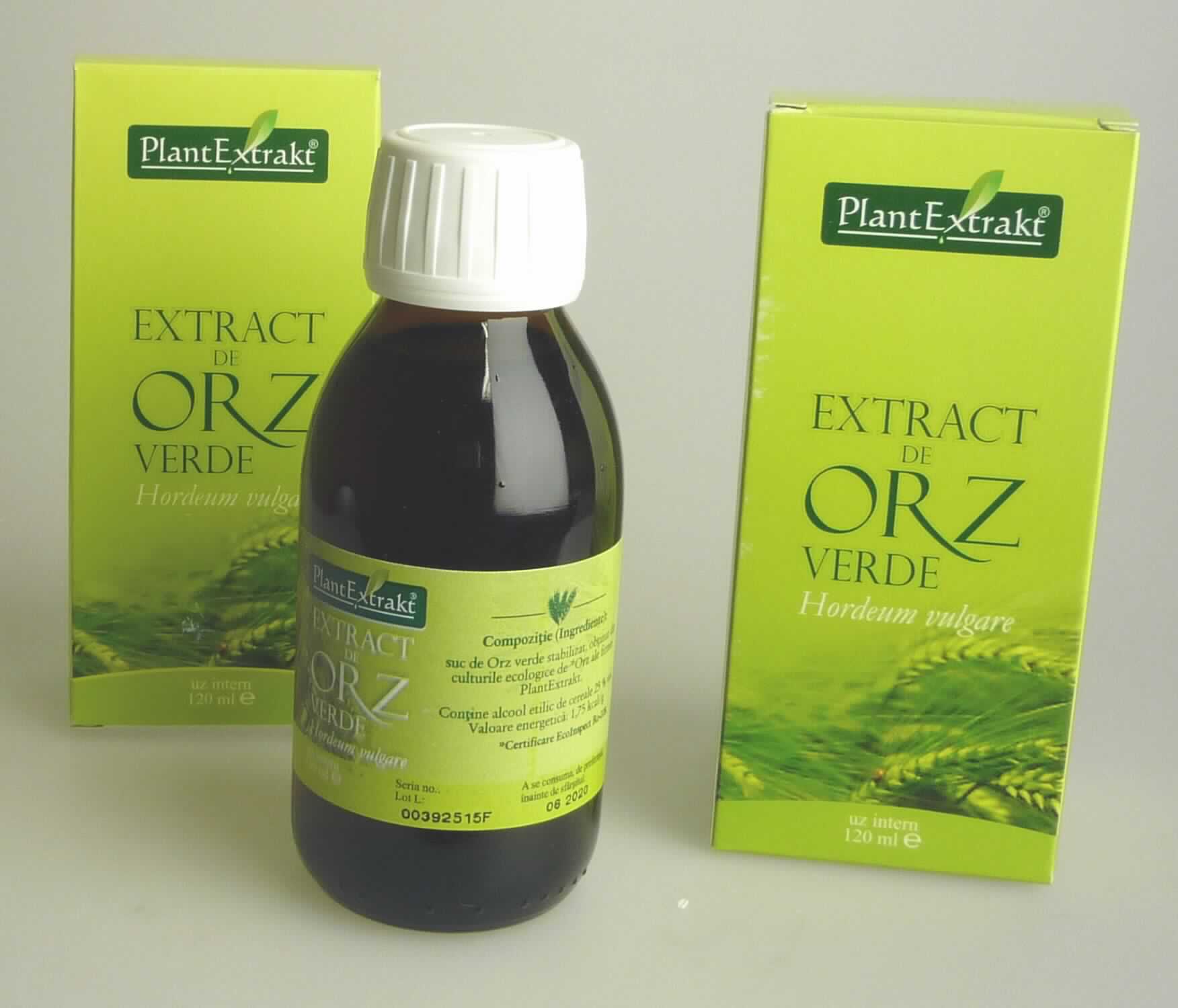 Alkoholhaltiger Pflanzenextrakt. 

Antragsangaben (als zutreffend unterstellt): Grüne Gerste Saft Extrakt - Hordeum vulgare Saft; Zusammensetzung: kaltgepresster Saft der grünen Gerste; Alkoholgehalt: 25 %vol; Verwendungszweck: zur Revitalisierung des Körpers, zur Verlangsamung des Alterungsprozesses; Dosierungsanleitung: 1-2 mal täglich einen Löffel in 100 ml Wasser verdünnt einnehmen.

Beschaffenheit der vorgelegten Warenprobe: braune, klare Flüssigkeit; Geschmack: alkoholisch, nach Pflanzenextrakt, unmittelbar trinkbar; Aufmachung: braune, etikettierte 120 ml-Glasflasche mit Schraubverschluss, verpackt in einer mit Angaben in Rumänisch bedruckten Faltschachtel. 

Da die Ware nach den Angaben auf der Verpackung nicht zur Behandlung spezifischer Krankheiten, Leiden oder deren Symptome verwendet werden soll, kommt nach der ZAnm 1 zu Kapitel 30 eine Einreihung in die Position 3004 der KN nicht in Betracht.
Nach den Beschaffenheitsmerkmalen handelt es sich bei der Ware um eine für den menschlichen Genuss geeignete und bestimmte Flüssigkeit. Derartige Waren sind, auch wenn sie nur in geringen Mengen eingenommen werden sollen, als Getränk in das Kapitel 22 der KN einzureihen.

Anderes alkoholhaltiges Getränk, in Behältnissen mit einem Inhalt von 2 l oder weniger.