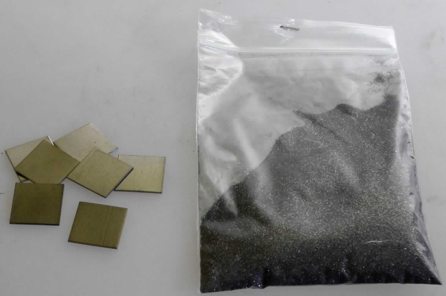 Lotpulver aus Kupferlegierung

Bei der Ware handelt es sich um ein feines, metallisches Pulver aus einer Kupfer-Mangan-Nickel-Legierung mit einer Korngröße von weniger als 1 mm. Das Lotpulver besteht aus 71% Kupfer, 25% Mangan und 4% Nickel. Verwendet wird das Pulver zum Verlöten von Metallen.

Die Ware ist als Pulver aus Kupfer, ohne Lamellenstruktur in die Unterposition 7406 1000 der Kombinierten Nomenklatur einzureihen.