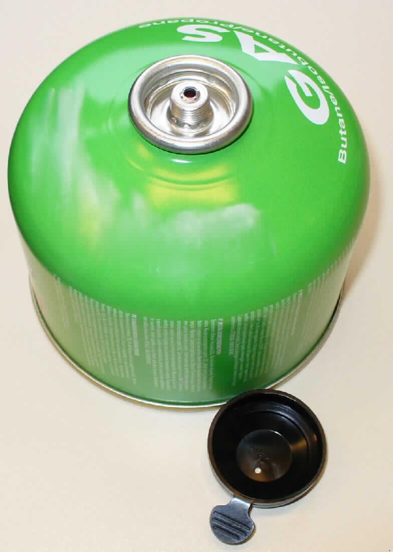 Butane/Isobutane/Propane

Angaben des Antragstellers:
Kartusche zum Einsatz beim Camping zum Kochen oder in Lampen. 
Nach dem Aufdruck auf der zum Einzelverkauf aufgemachten Kartusche ist sie mit 230 g Flüssiggas gefüllt. Dabei soll es sich um ca. 75 % Butan (n-Butan und Isobutan) und ca. 25% Propan handeln. Nach den Angaben zum Gewicht und zur Dichte befinden sich ca. 395 ml Flüssiggas in der Kartusche.