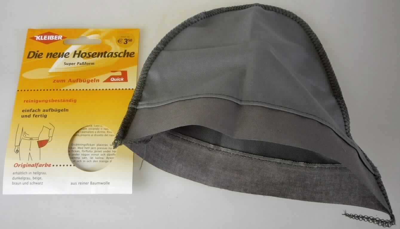 Teil von Kleidung, sog. Hosentasche, Foto siehe Anlage,
- in einem Polybeutel mit Pappeinleger verpackt,
- in den Abmessungen von ca. 18 cm x 23 cm,
- aus ca. 0,3 mm dicken, einfarbigen Geweben aus laut Antrag 100 % Baumwolle, die aufeinandergelegt und 
  außer an einer Seite an den Rändern mit Überwendlichnähten zusammengenäht sind, sodass eine Tasche 
  entstanden ist,
- am oberen Rand mit einem angesetzten, ca. 3 cm breiten Zuschnitt aus einfarbigen Geweben aus Spinnstoffen, 
  zum Aufbügeln einseitig mit einem klarsichtigen Kunststoff bestrichen,
- durch Zusammennähen konfektioniert, 
- ist laut Antrag dazu bestimmt, als Innentasche von Hosen Verwendung zu finden, 
- stellt sich aufgrund der speziellen Form und Beschaffenheit als erkennbares Teil von Kleidung dar. 

"Teile von Kleidung, aus Spinnstoff, andere als solche der Position 6212"