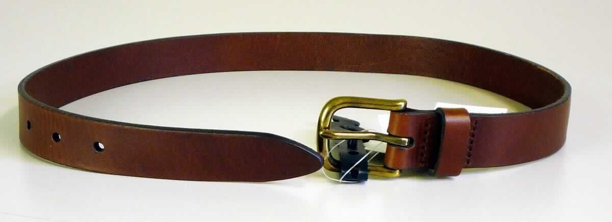 Gürtel aus Leder, sog. Ledergürtel für Frauen, 100 % Leder, Art. RSALH541, Foto siehe Anlage,
- aus Leder,
- mit gestanzten Löchern versehen,
- mit einem Gürtelverschluss (Schnalle) aus unedlem Metall, 
- mit einer Länge von ca. 84 cm und einer Breite von ca. 2,5 cm,
- ohne Hinweise auf Handarbeit.

"Bekleidungszubehör (Gürtel), aus Leder, nicht handgearbeitet"