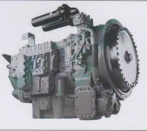 Bei der als "Allison Automatikgetriebe, Serie 9800" bezeichneten Ware handelt es sich um ein Automatikgetriebe in einem spezifischen Gehäuse mit integriertem Drehmomentwandler (sog. Föttinger Wandler bzw. hydrodynamisches Getriebe) mit Pumpen-, Turbinen- und Leitrad in einem in sich geschlossenen Strömungskreislauf, Kupplung, mechanisch schaltbarem Zahnradgetriebe (Planetengetriebe) mit drei Planetensätzen aus Sonnenrad, Höhlrädern und Planetenradträger sowie angebauter Pumpe zur Ölversorgung des Wandlers und einer Motor- Schwungscheibe zum Antrieb einer Pumpe für die Bohrlochinstandhaltungen. Das elektronisch gesteuerte, mit 8 Vorwärtsgängen ausgestattete Getriebe wird in mobilen Bohrgeräten verwendet.

Die Getriebe (Zahnradschaltgetriebe und Drehmomentwandler) üben die kennzeichnende Hauptfunktion aus. Hinsichtlich der Getriebe ist keine kennzeichnende Haupttätigkeit feststellbar, so dass die Ware in die zuletzt genannte, der in Betracht kommenden Unterpositionen (KN) einzureihen ist.

Die Ware wird als "anderes, als vorher genanntes Getriebe, nicht für zivile Luftfahrzeuge bestimmt, mit mehr als drei Gängen" eingereiht.