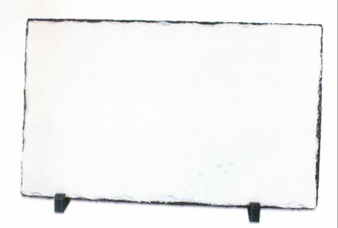 Angaben:
Schiefertafeln mit bedruckbarer Vorderseite - Größe 24 x 39 cm, ca. 10 mm stark - natürliche Oberflächenstruktur mit welligen, abfallenden Rändern - jedes Stück ein Unikat in Maserung, Form und Facettenschliff - inklusive Aufsteller, Einzelverpackung. Unsere Artikelnummer: SCH-RE-24.

Befund:
Waren aus Tonschiefer

Zusammengesetzte Ware, bei der im Sinne der AV 3b) die Schiefertafel als charakterbestimmend angesehen wird.