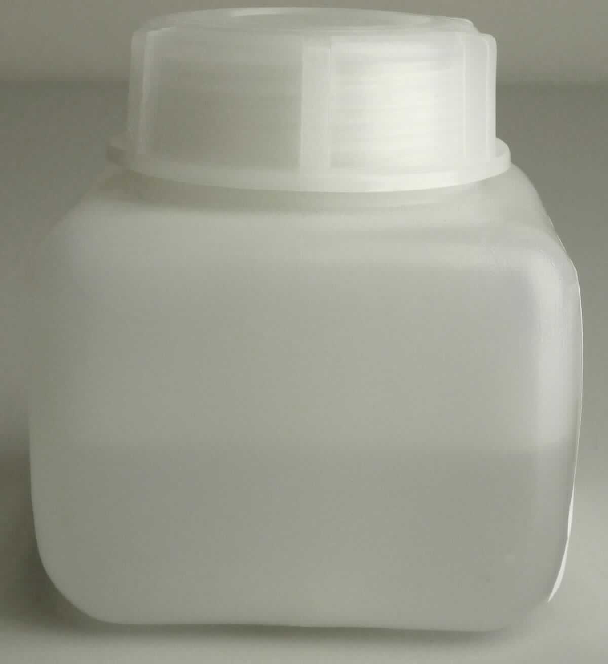 Angaben:
Bei dem Erzeugnis handelt es sich um eine klare, farblose, wässrige, schwach saure bis neutrale Lösung (pH-Wert 4 bis 7) von hauptsächlich Maltitol mit Sobitol und anderen hydrierten Oligo- und Polysacchariden.

Befund:
Chemische Erzeugnisse und Zubereitungen der chemischen Industrie oder verwandter Industrien (einschließlich Mischungen von Naturprodukten), anderweit weder genannt noch inbegriffen; chemische Erzeugnisse oder Zubereitungen, überwiegend aus organischen Verbindungen bestehend, anderweit weder genannt noch inbegriffen; in flüssiger Form bei 20 °C; andere.