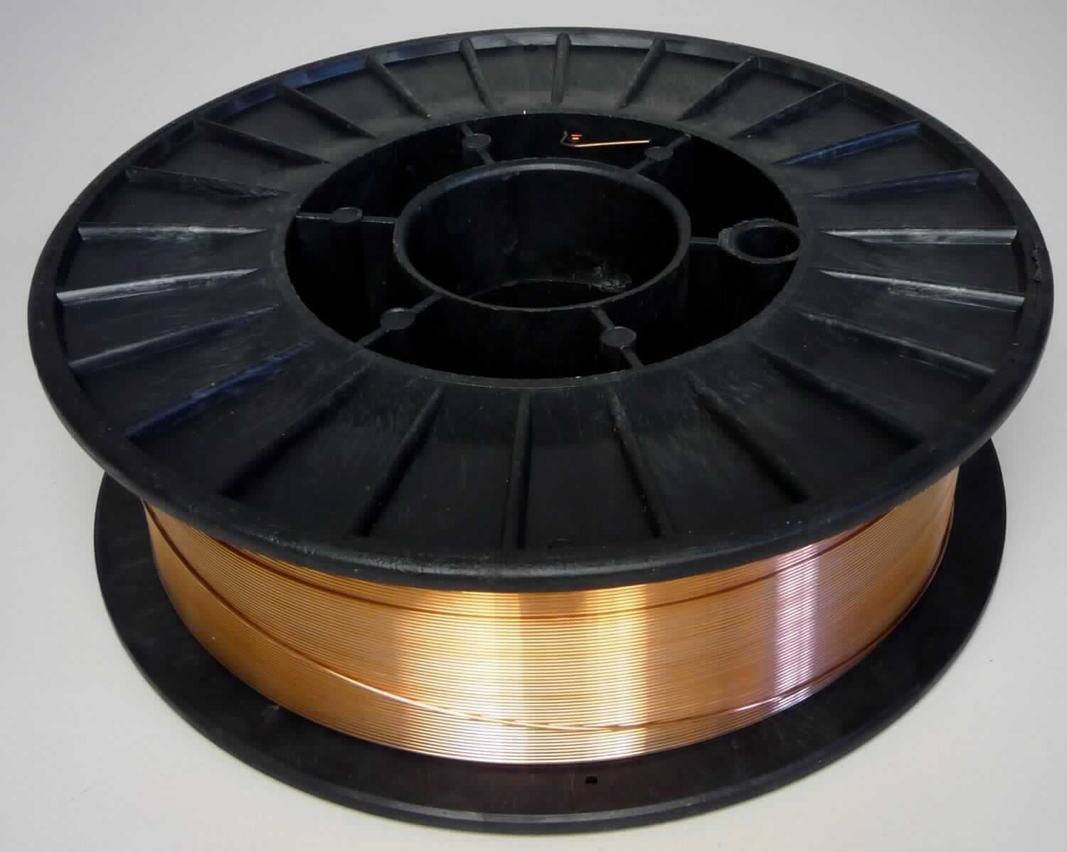 Draht aus Mangan-Silicium-Stahl

Bei der als SG2 Schweißdraht bezeichneten Ware handelt es sich um ein massives metallisches Erzeugnis mit einem Durchmesser von 0,8 mm auf Rolle mit einem Gewicht von 5 kg .
Nach den Angaben besteht der Draht aus Stahl (Mangan-Silicium-Stahl, G3Si1) und ist verkupfert. Der Draht wird zum Schweißen verwendet.
 
Die Ware ist als Draht aus anderem legiertem Stahl (hier Mangan-Silicium-Stahl) in den TARIC-Code 7229 2000 00 einzureihen.