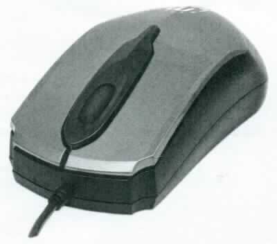 Optische USB-Maus (Art.-Nr.: 177801), im Wesentlichen bestehend aus einem optischen Sensor und Auswerteelektronik in einem Kunststoffgehäuse mit drei Drucktastenschaltern, einem vertikalen Scrollrad sowie einem fest angebrachten Kabel mit USB-Anschlussstecker. Die Maus (Abmessung: 11cm x 6cm x 4cm, Gewicht 79g) dient zur Eingabe von Positionsdaten sowie zum Auslösen von Steuerbefehlen.
Sie ist an die Zentraleinheit automatischer Datenverarbeitungsmaschinen anschließbar und in der Lage, Daten in einer vom System verwendbaren Form zu liefern.

Die Ware ist als "Eingabeeinheit für automatische Datenverarbeitungsmaschinen, keine Tastatur, nicht für zivile Luftfahrzeuge bestimmt" einzureihen.

Anlage: 1 Abbildung