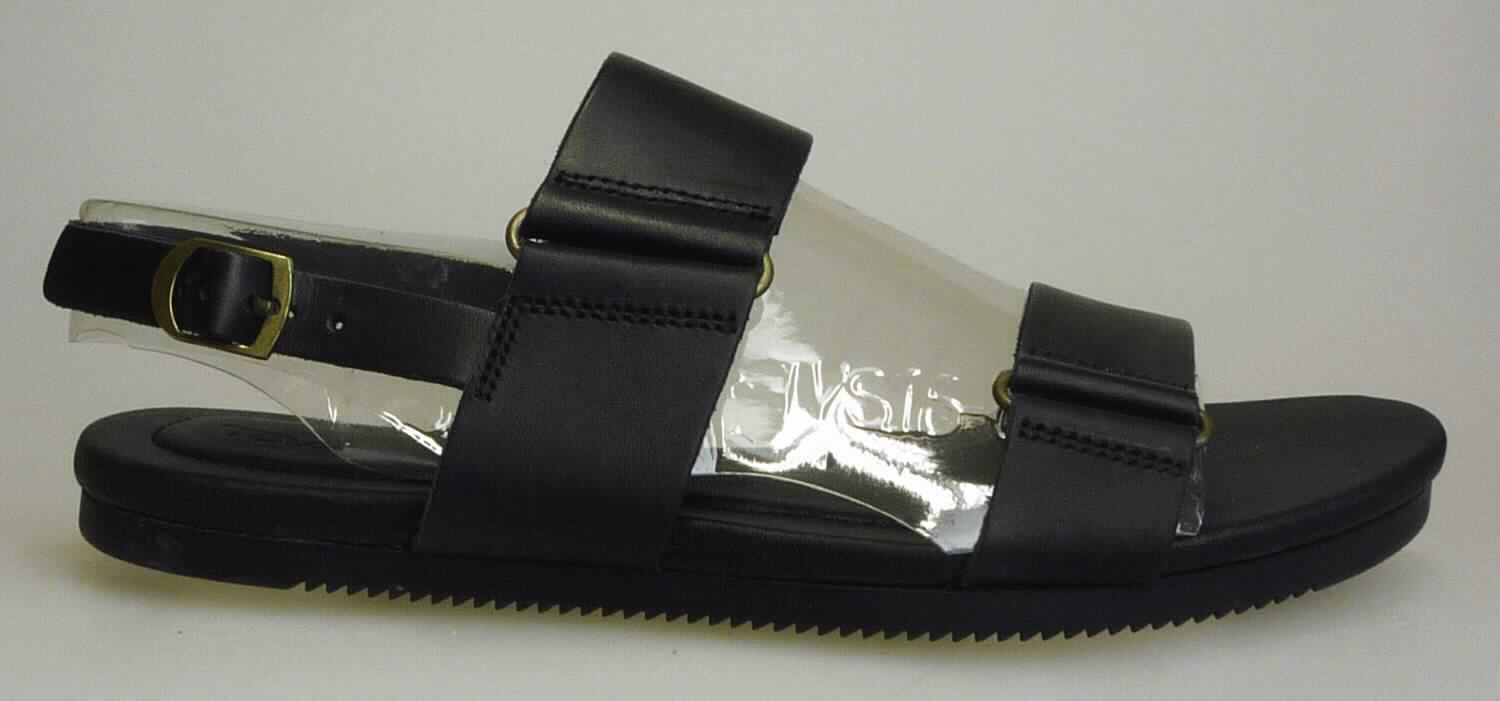Sandalen (lt. Antrag: "TEVA - 8969 - Avalina Sandal Leather W's", Foto siehe Anlage)
- mit Laufsohlen aus (lt. Antrag) Kunststoff; ohne Hauptsohle aus Holz,
- mit zehenfreiem Oberteil (nicht geschlossenes Blatt) aus Leder,
- mit Schnallenverschluss, 
- ohne Metallschutz in der Vorderkappe,
- nicht den Knöchel bedeckend, 
- mit einer größten Höhe des Absatzes und der Sohle von weniger als 3 cm, 
- mit einer Länge der Innensohle von mehr als 24 cm,
- für Frauen (u. a. schlanker Schnitt)

"Schuhe mit Laufsohlen aus Kunststoff und Oberteil aus Leder, andere als in
 den UPos. 6403 1200 bis 6403 9931 genannt, für Frauen"